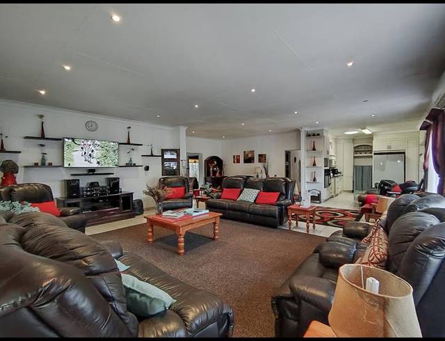 3 BEDROOM HOUSE FOR SALE IN VALHALLA